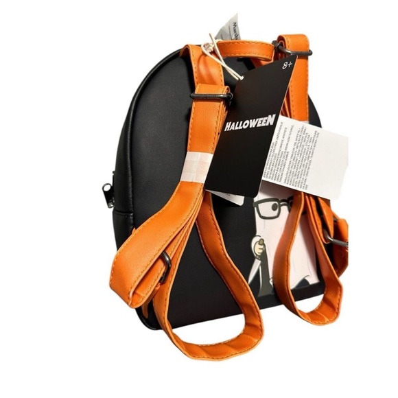 Michael Myers Halloween Loungefly Backpack 🎃🔪 - Picture 3 of 5